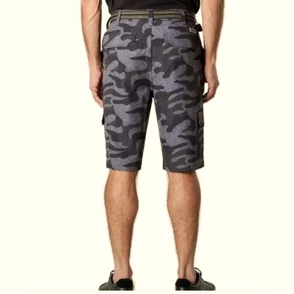 Iron Co- hybrid Men's Camo Cargo Shorts. Size 40 - Picture 5 of 5